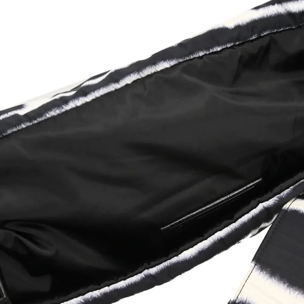 Chanel Black Nylon Sport Line Reversible Shoulder Bag 117269 - Picture 6 of 10